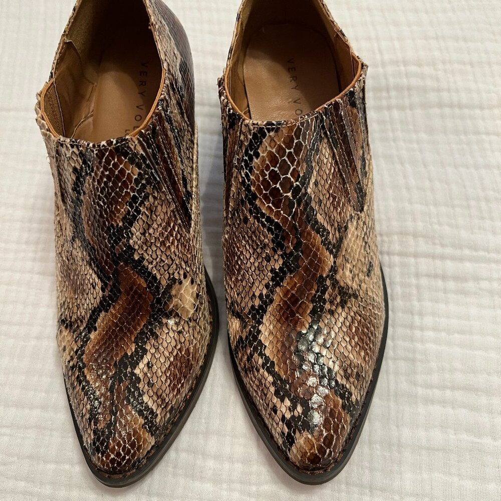 Very Volatile Snakeskin Ankle Booties Size 7.5